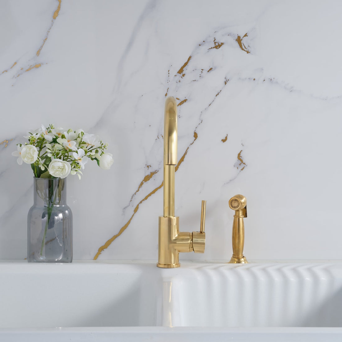 Salinas Kitchen Side Sprayer – Unlacquered Brass