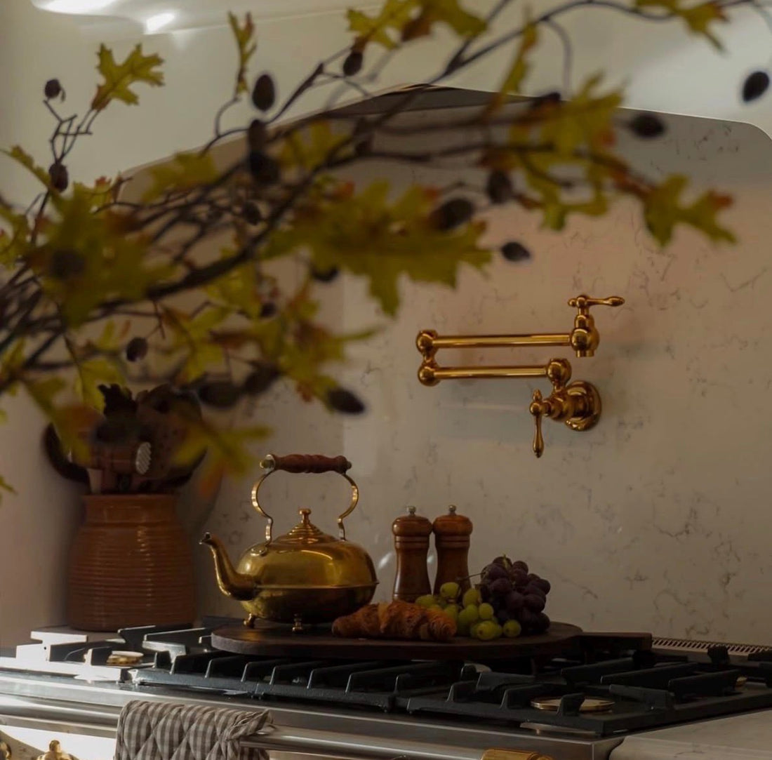Système de douche mural en laiton non verni avec douchette à main, ensemble de douche vintage en laiton massif, ensemble de douche avec tuyauterie apparente