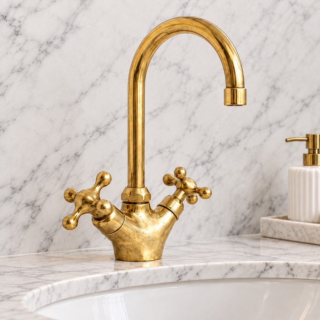 Robinet de salle de bain Monaco monotrou avec poignées en croix – Laiton non verni