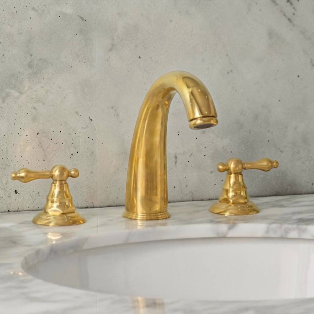 Indiana Widespread Bathroom Faucet with Lever Handles – Unlacquered Brass