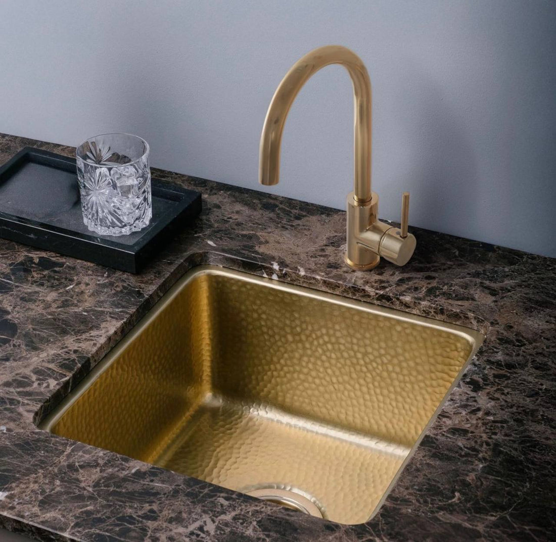 Basin Single-Hole Bar Faucet – Unlacquered Brass