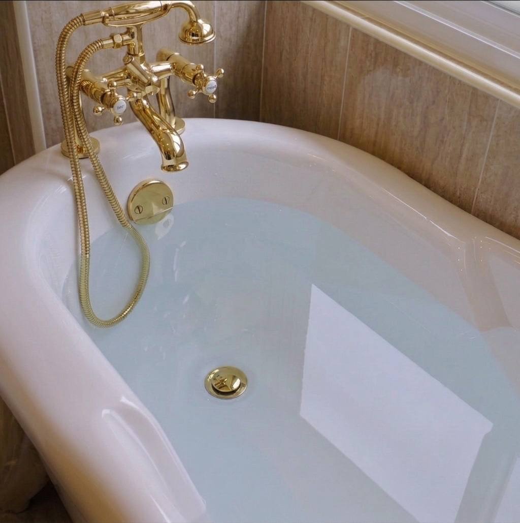 Unlacquered Brass 1-1/2” Tub Drain Kit with Overflow